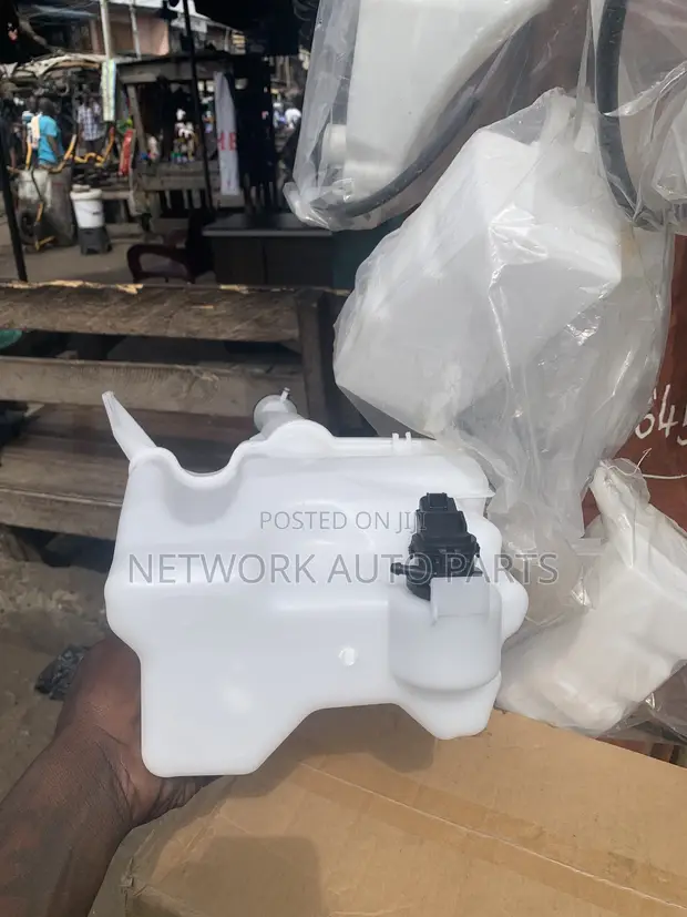 Toyota Corolla Water Tank (2008-2018) - 1