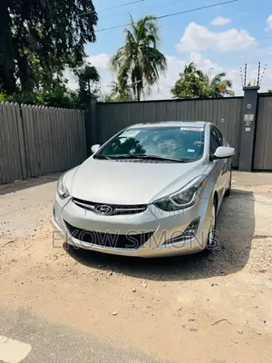 2016 Hyundai Elantra Limited Sedan FWD