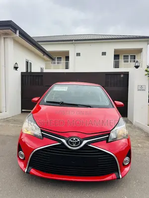 2016 Toyota Yaris SE Hatchback 5dr Red