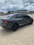 Toyota Yaris 2010 Black - 1