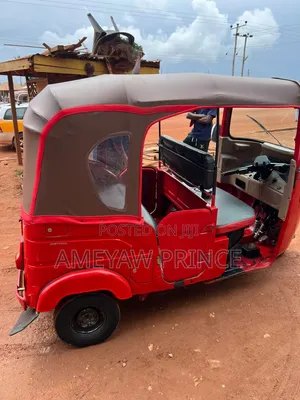 Bajaj RE Three-Wheeler (2026)