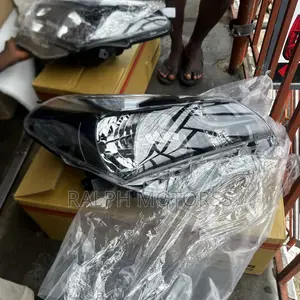 Toyota Vitz 2014-2016 Headlight Pair (Brand New)