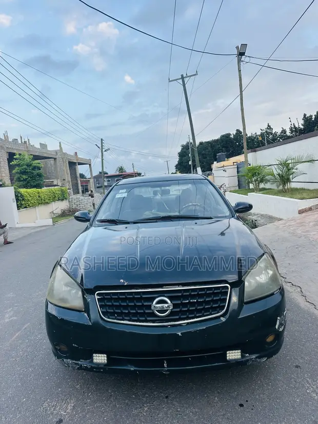 Nissan Altima 2.5 S 2004 Black - 1
