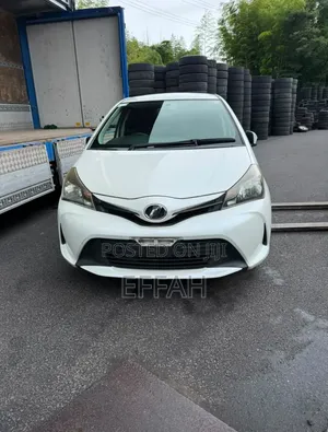 Toyota Vitz 2012