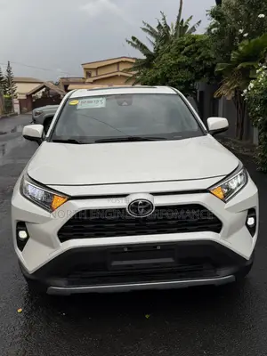2023 Toyota RAV4 XLE AWD
