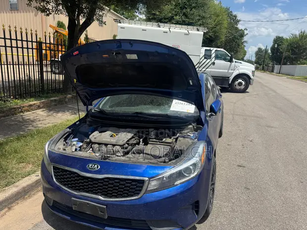 Kia Forte S Sedan 2018 Blue - 1