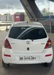 Toyota Yaris 2010 White - 1