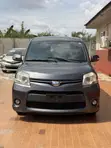Toyota Sienta 1.5 FWD Minivan 2012 Gray - 2