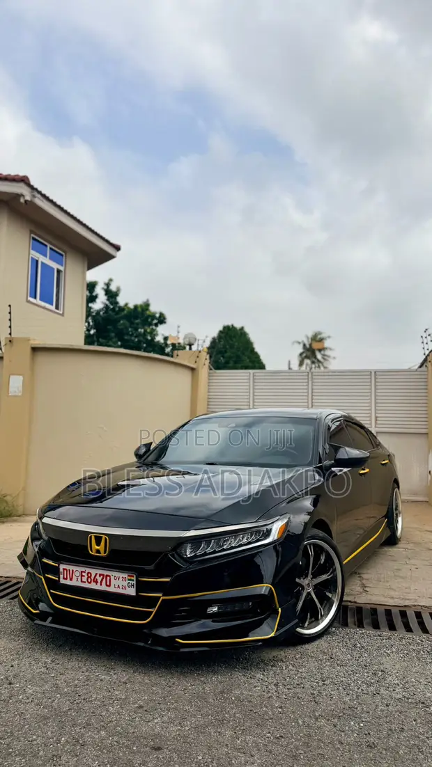 Honda Accord Touring 2018 Black - 1