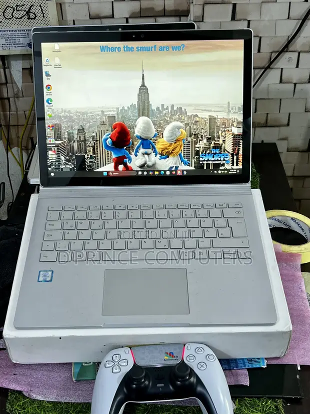 Microsoft Surface Book Laptop - Intel Core i7, 16GB RAM, 512GB SSD - 1