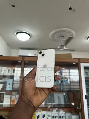 Apple iPhone 13 128GB White