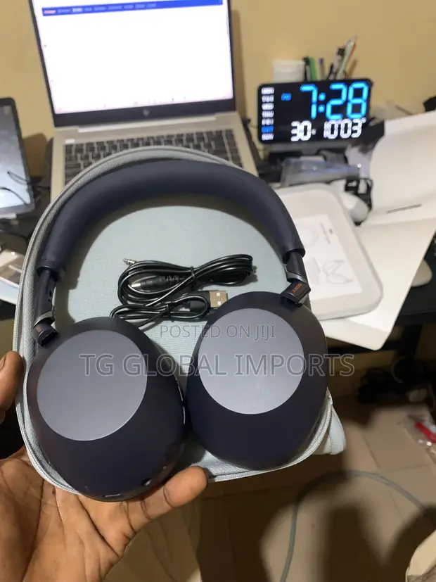 Premium WH-1000XM6 Style Wireless Headphones (Navy Blue) - 1