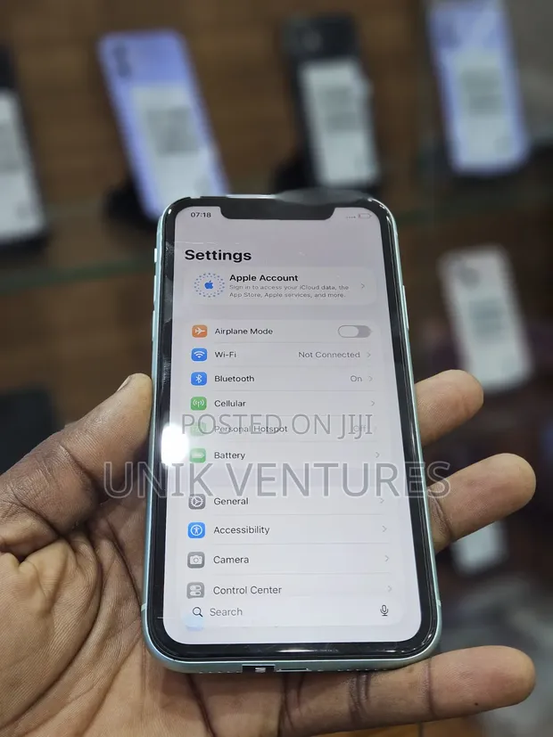New Apple iPhone 11 128GB Green - 1