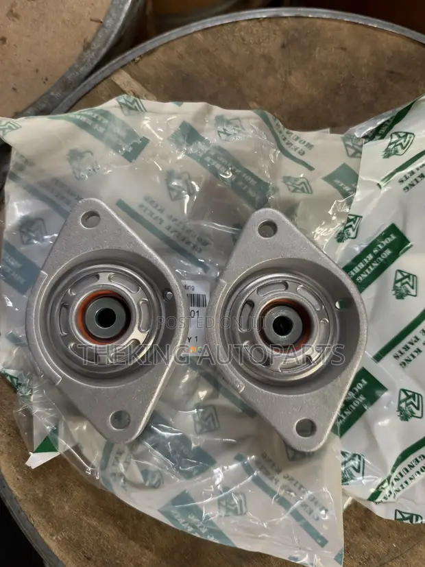 Honda Civic 2016-2019 Rear Shock Top Mount - 1
