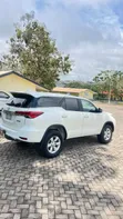 Toyota Fortuner 2.7 AWD 2019 White - 4