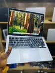 Apple MacBook 2020 13" 8GB RAM Intel Core i5 512GB SSD - 4