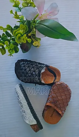 Breathable Slip-on Mesh Mule Clogs