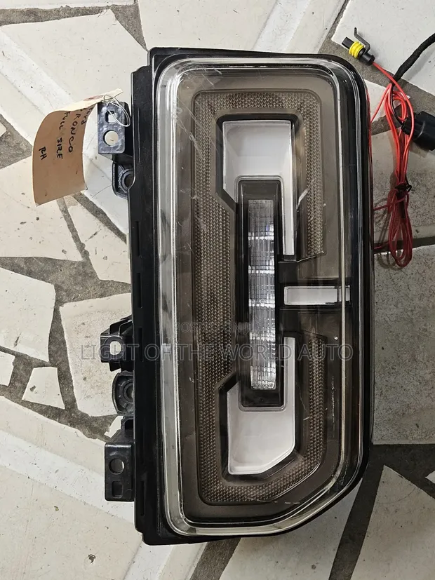 Ford Bronco 22 Right Side LED Tail Light - Brand New - 1