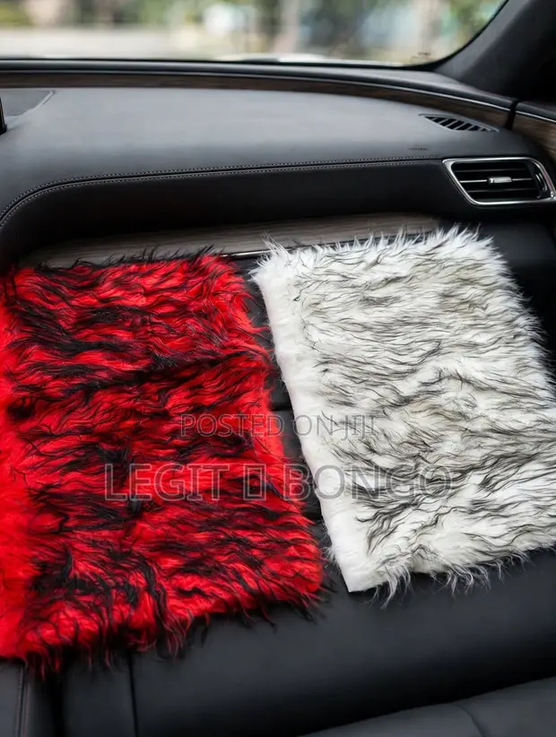 Universal Fluffy Dashboard Mat - 1