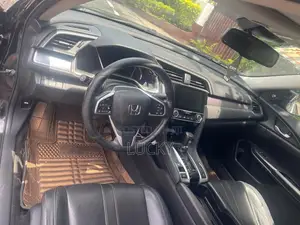2018 Honda Civic Touring Sedan - Black