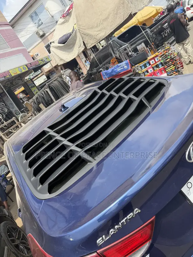 Hyundai Elantra Back Glass Louver Shade (2011-2016) - 1