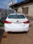 Hyundai Elantra 2015 White - 4