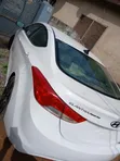 Hyundai Elantra 2015 White - 5