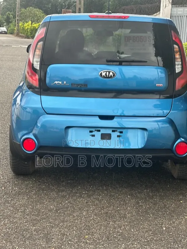 Kia Soul Base Hatchback 2016 Blue - 1