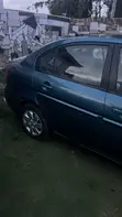 Hyundai Accent GLS 2010 - 3