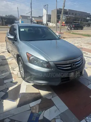 Honda Accord LX-P Sedan 2012 Silver