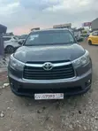 2016 Toyota Highlander XLE V6 4x2 SUV - 4