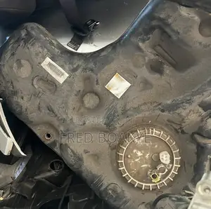 Scion Xb / Toyota Corolla Rumion Fuel Tank with Pump