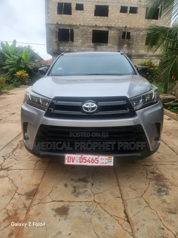 2016 Toyota Highlander XLE V6 4x2 SUV - Gray - 1