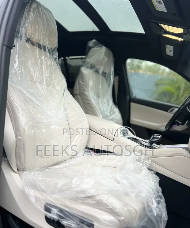 2022 BMW X6 xDrive40i Black - 1