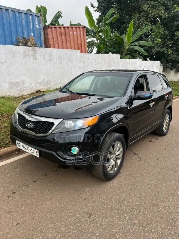 Kia Sorento 2011 Black - 1