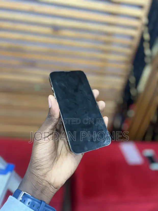 Apple iPhone 13 Pro 1 TB Blue - 1