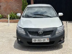 2010 Toyota Corolla LE Sedan