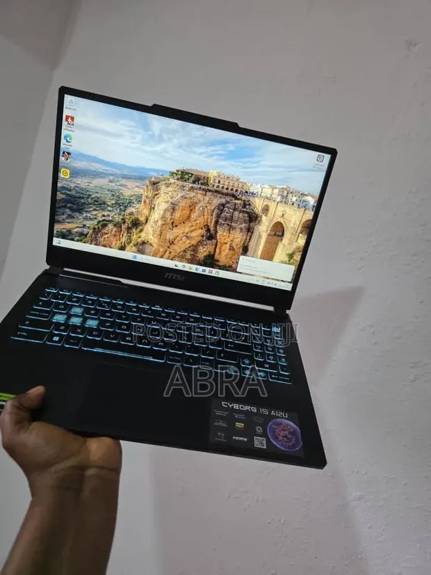 MSI Cyborg 15 Gaming Laptop - Intel Core i7, 16GB RAM, 1TB SSD - 1