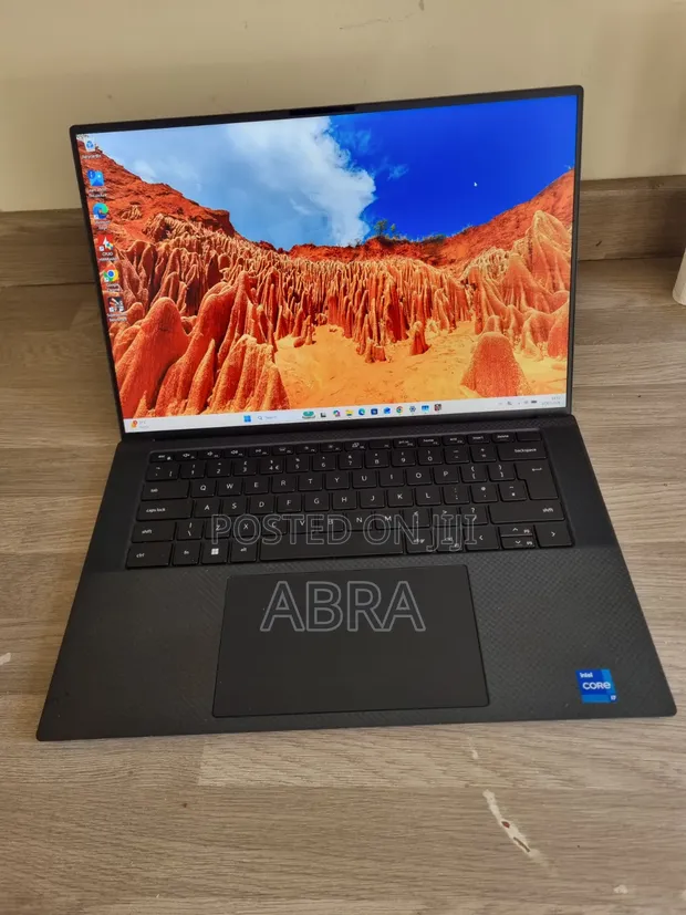Dell XPS 15 9520 Laptop - Intel Core i7, 16GB RAM, 1TB SSD - 1