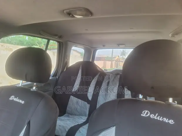 Nissan Xterra XE 4x4 2002 Blue - 1