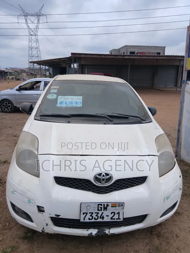 Toyota Vitz 1.0 FWD 3dr 2007 White - 1