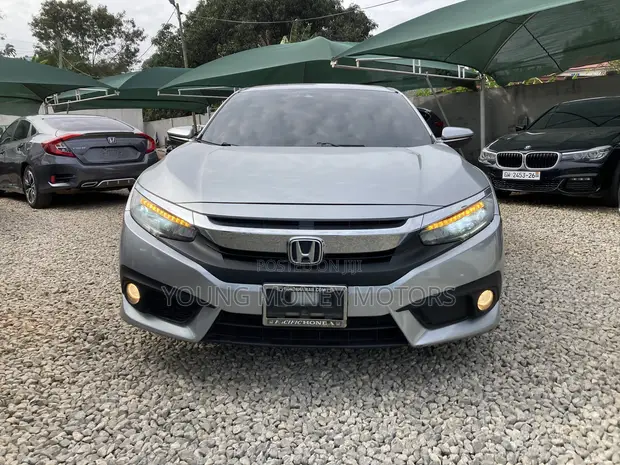 Honda Civic Touring Sedan 2018 Silver - 1