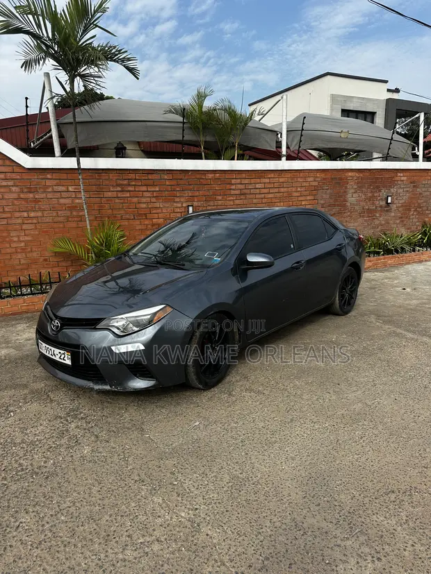 2015 Toyota Corolla LE Sedan - 1