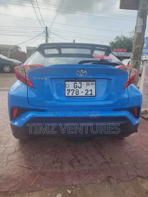 2018 Toyota C-HR XLE Premium FWD