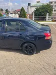 Toyota Yaris 2010 Blue - 1