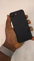 Apple iPhone 16e 256GB Black - 3