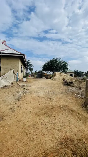 10-Bedroom Uncompleted Guesthouse for Sale, Amasaman