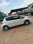 Toyota Vitz 1.3 FWD 5dr 2013 White - 5