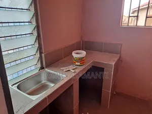 1 Bedroom Room & Parlour for Rent in Washington Station, Lashibi