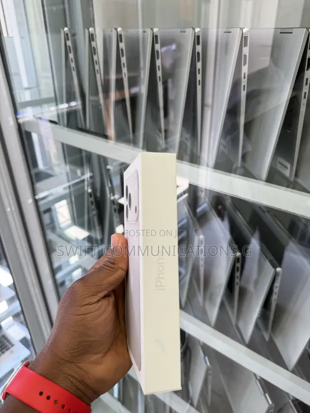 New Apple iPhone 18 Pro Max 256GB Silver - 1